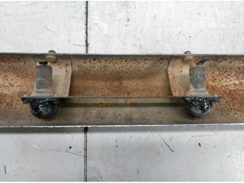 Recambio de paragolpes trasero para seat 133 -- referencia OEM IAM SEAT133 SEAT 133 