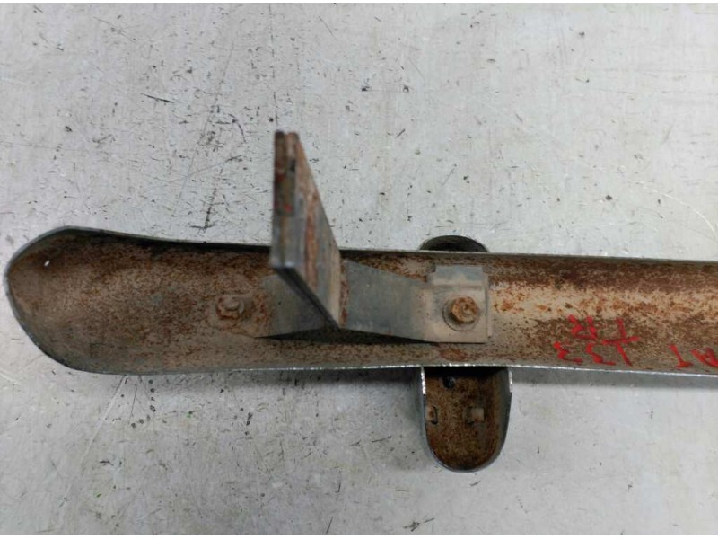 Recambio de paragolpes trasero para seat 133 -- referencia OEM IAM SEAT133 SEAT 133 