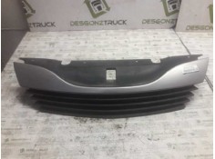 Recambio de rejilla delantera central para renault laguna ii grandtour (kg0) dynamique referencia OEM IAM 8200390126  