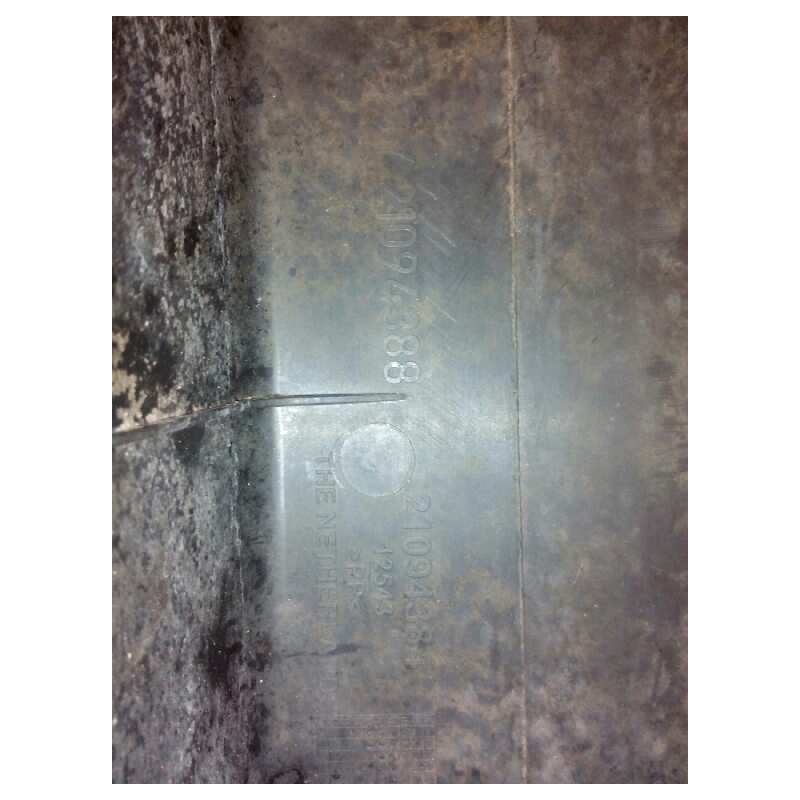 Recambio de tapa guardabarros trasero para daf serie xf105.xxx fsa 4x2 space-cab referencia OEM IAM 21094384 21094388 