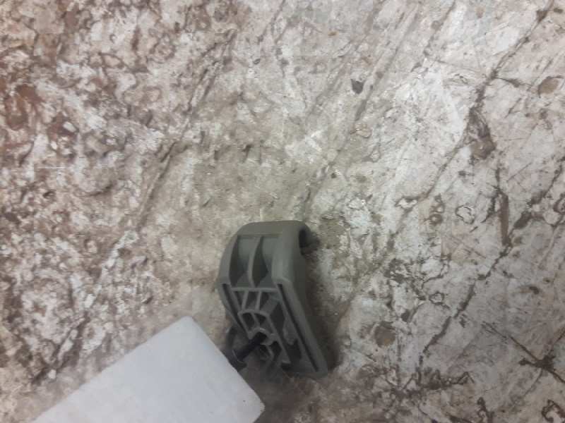 Recambio de soportes de parasoles para daewoo tacuma se referencia OEM IAM  DERECHO 