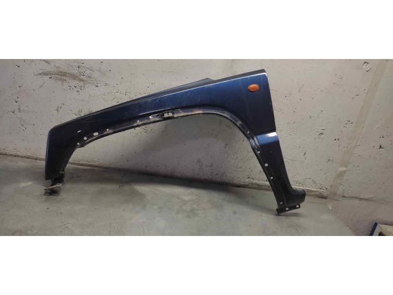 Recambio de aleta delantera izquierda para chrysler jeep cherokee (kj) 2.5 crd básico referencia OEM IAM   