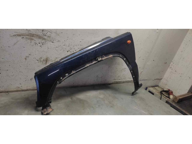 Recambio de aleta delantera izquierda para chrysler jeep cherokee (kj) 2.5 crd básico referencia OEM IAM   