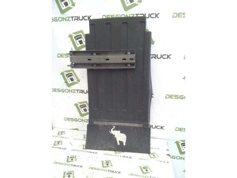 Recambio de guardabarros trasero derecho para » otros... schmitz ..... referencia OEM IAM   