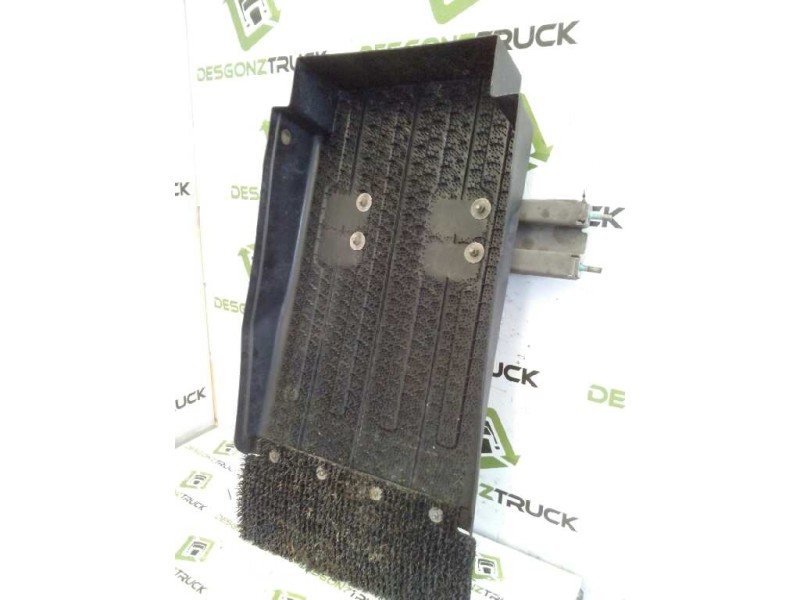 Recambio de guardabarros trasero derecho para » otros... schmitz ..... referencia OEM IAM   