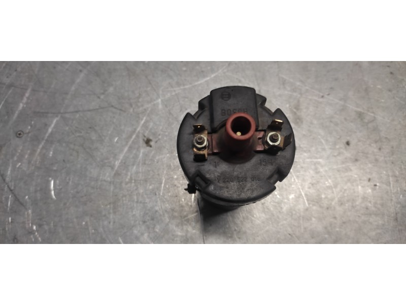 Recambio de bobina encendido para volkswagen golf ii (191/193) 1.6 referencia OEM IAM 1220522016 BOSCH 