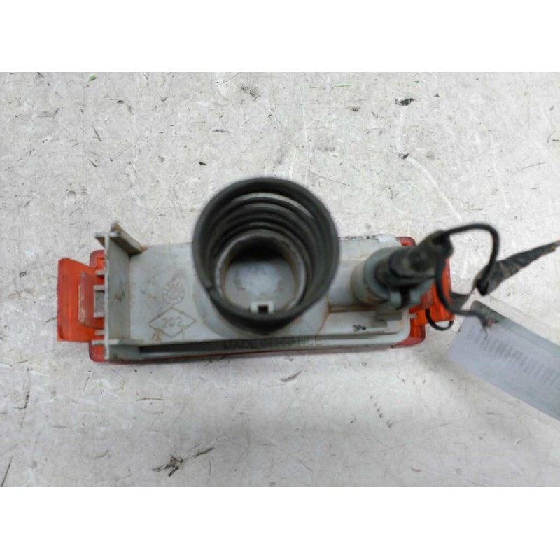 Recambio de piloto delantero derecho para renault rapid/express (f40) 1.6 d familiar (f404) referencia OEM IAM 7700811996  