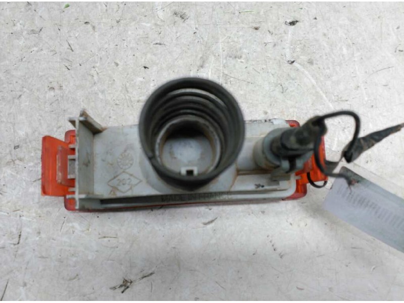 Recambio de piloto delantero derecho para renault rapid/express (f40) 1.6 d familiar (f404) referencia OEM IAM 7700811996  