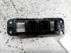 Recambio de botonera para kia carnival ii 2.9 cdri ex referencia OEM IAM    2