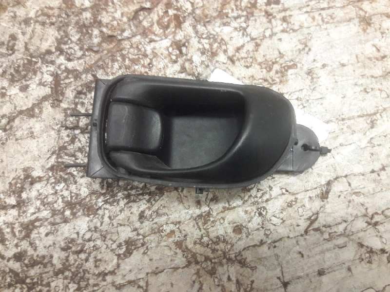 Recambio de maneta interior trasera izquierda para daewoo tacuma se referencia OEM IAM 96260946  