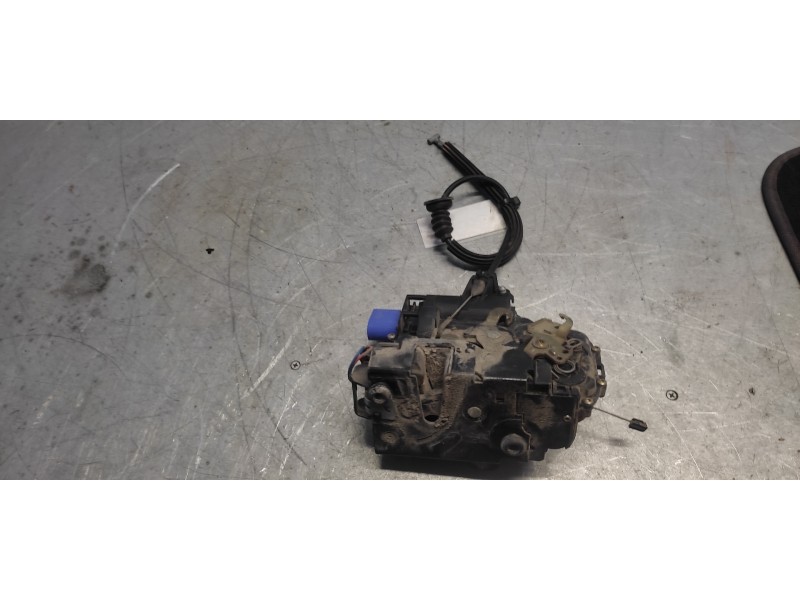 Recambio de cerradura puerta delantera derecha para skoda fabia (6y2/6y3) attractive referencia OEM IAM 3B1837016BQ 8 PINS 