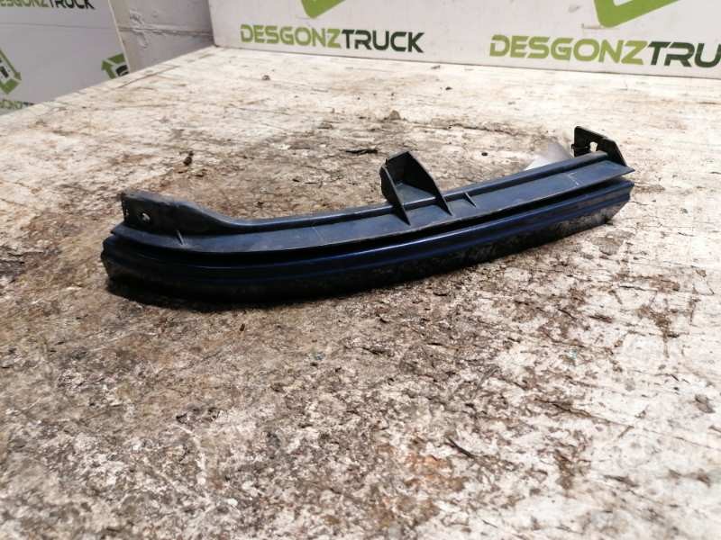 Recambio de moldura para opel zafira a blue line referencia OEM IAM 90580651 BAJO FARO IZQUIERDO 