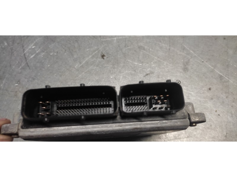 Recambio de centralita motor uce para skoda fabia (6y2/6y3) attractive referencia OEM IAM 036906034CB 6160065809 