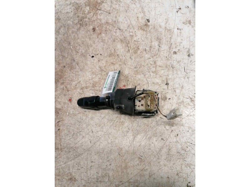 Recambio de mando limpia para daewoo tacuma se referencia OEM IAM 96279224 5093311000 9/2 PINS