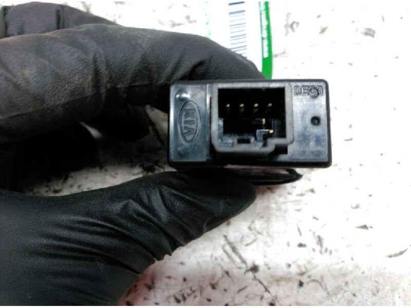 Recambio de mando regulador de faros para kia carnival ii 2.9 cdri ex referencia OEM IAM   