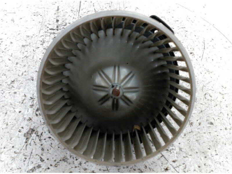 Recambio de ventilador calefaccion para kia carnival ii 2.9 cdri ex referencia OEM IAM PP720 3F25B 
