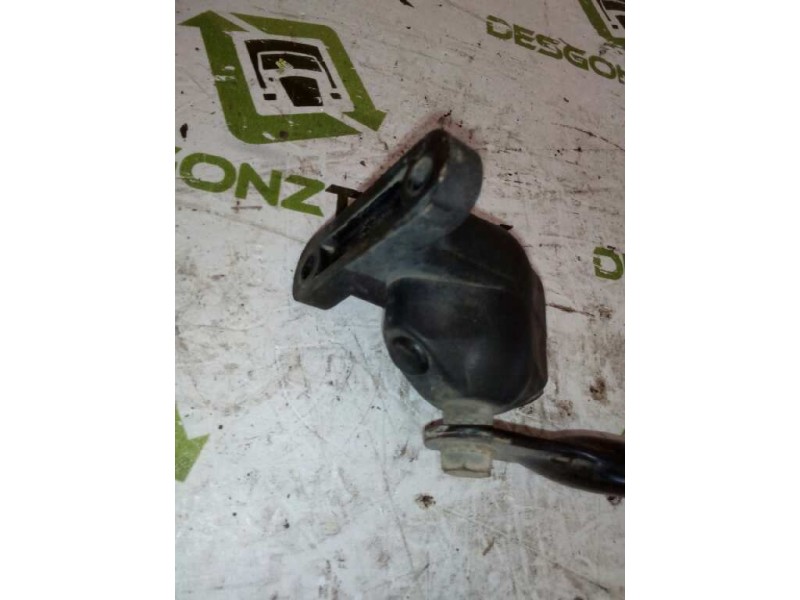 Recambio de brazo retrovisor izquierdo para nissan trucks l35.08 ...... referencia OEM IAM   