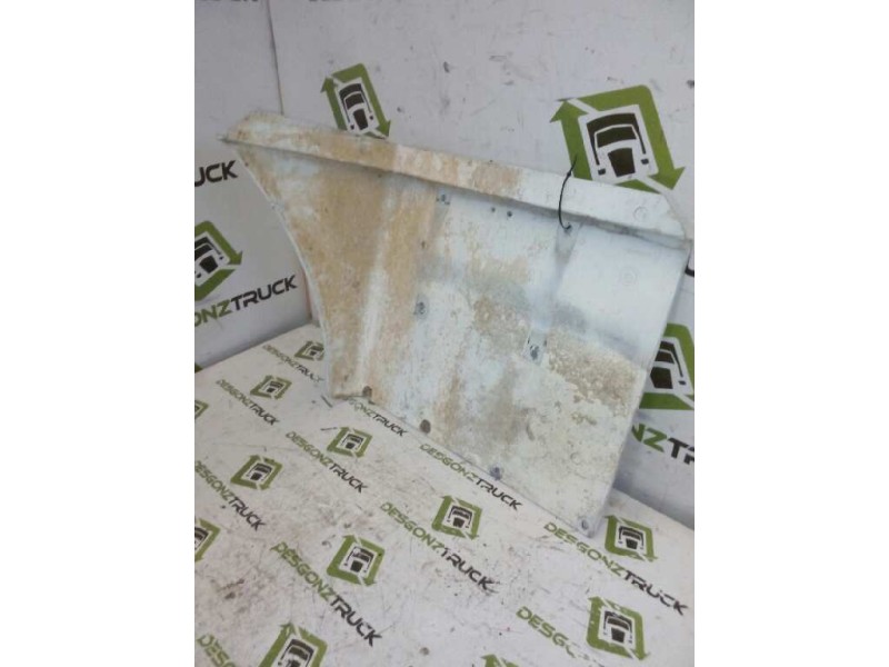 Recambio de guardabarros delantero derecho para nissan trucks l35.08 ...... referencia OEM IAM   