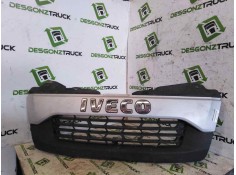 Recambio de rejilla delantera central para iveco daily ka 2.3 diesel cat referencia OEM IAM 5801342734  