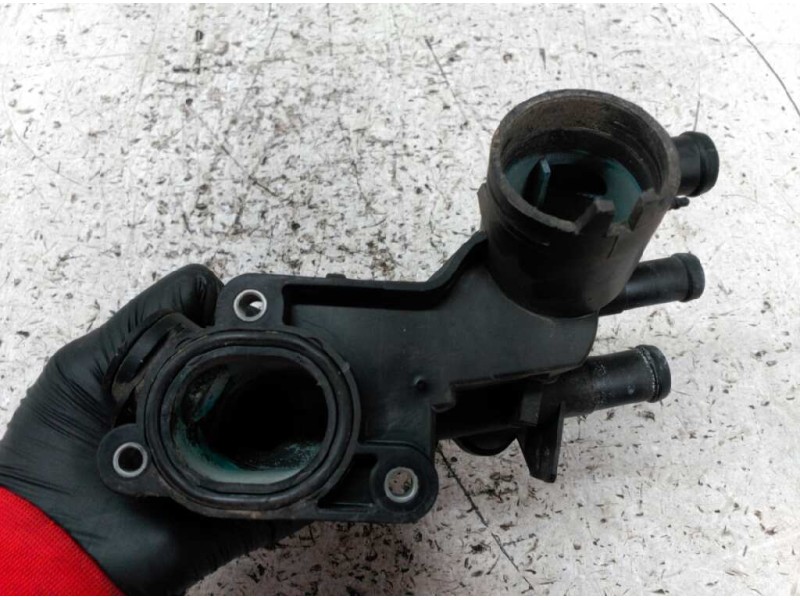 Recambio de cuerpo termostato para seat ibiza (6k1) signo referencia OEM IAM 032121111  