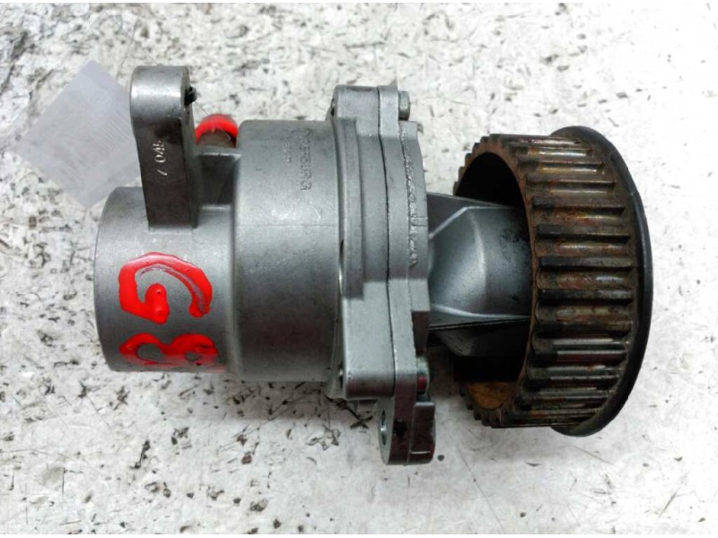 Recambio de bomba agua para renault laguna (b56) 2.2 d rt (b56f/g) referencia OEM IAM 721666 PIERBURG 