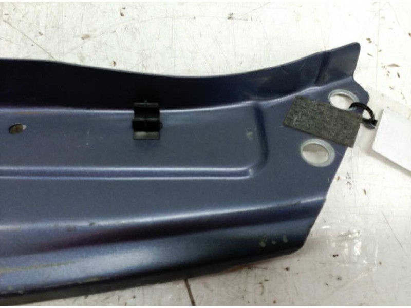 Recambio de travesaño superior para renault megane i scenic (ja0) 1.9 d alize referencia OEM IAM   