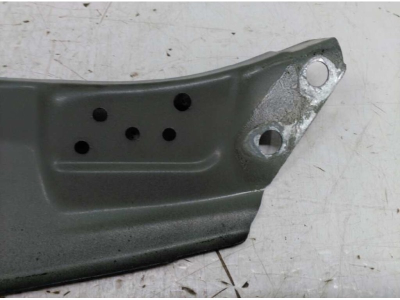 Recambio de travesaño superior para renault megane i scenic (ja0) 1.9 d alize referencia OEM IAM   