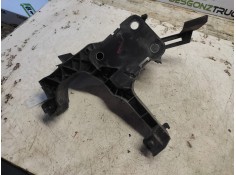 Recambio de soporte para renault scenic ii authentique referencia OEM IAM 8200137495 IZQUIERDO  2