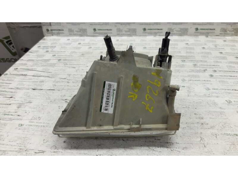 Recambio de faro derecho para renault rapid/express (f40) 1.9 d familiar (f40p) referencia OEM IAM 7700811984  