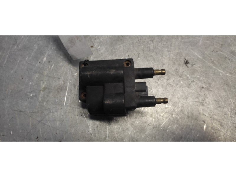 Recambio de bobina encendido para renault megane i classic (la0) 1.6e alize referencia OEM IAM 7700850999 3 PINS 
