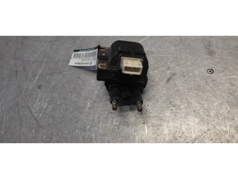 Recambio de bobina encendido para renault megane i classic (la0) 1.6e alize referencia OEM IAM 7700850999 3 PINS 