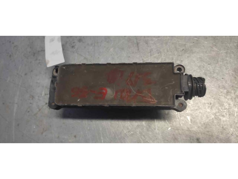 Recambio de bobina encendido para bmw serie 3 berlina (e36) 318i referencia OEM IAM 12131247281 0221503005 BOSCH