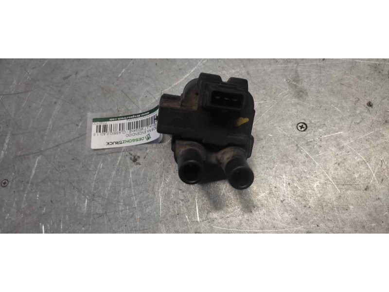 Recambio de bobina encendido para renault megane i classic (la0) 1.6 referencia OEM IAM 7700100589D 3 PINS 