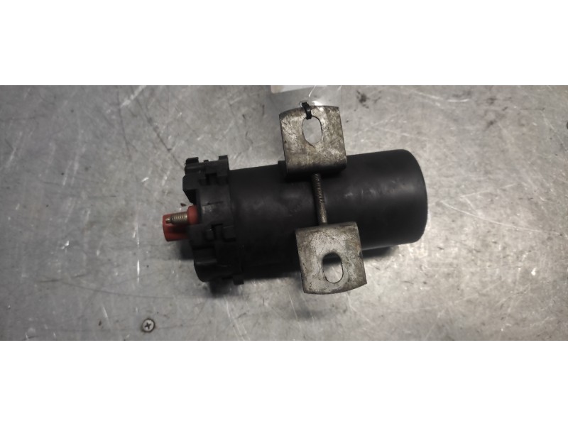 Recambio de bobina encendido para ford sierra berlina 2.0 (ohc) referencia OEM IAM 79BB12024AA 0221122031 BOSCH