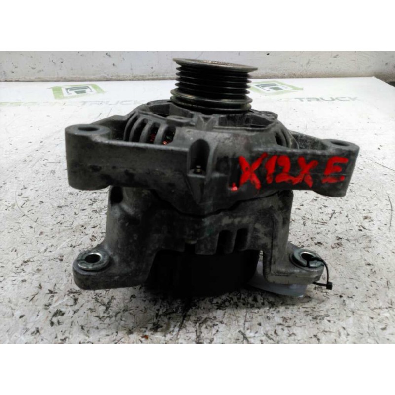 Recambio de alternador para opel corsa b top 100 referencia OEM IAM 0123110008 90561967 BOSCH