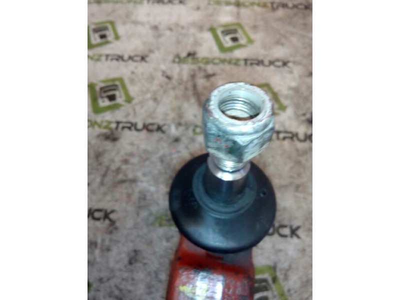 Recambio de brazo suspension superior delantero derecho para iveco trucks daily turbo daily referencia OEM IAM 201  