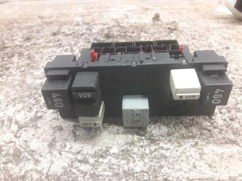 Recambio de caja reles / fusibles para volkswagen passat berlina (3c2) advance referencia OEM IAM 3C0937049J H37/S1301 