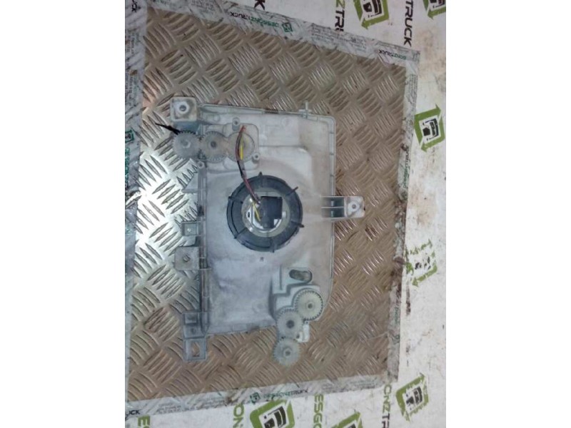 Recambio de faro izquierdo para nissan cabstar e cabina simple cabina individual referencia OEM IAM   