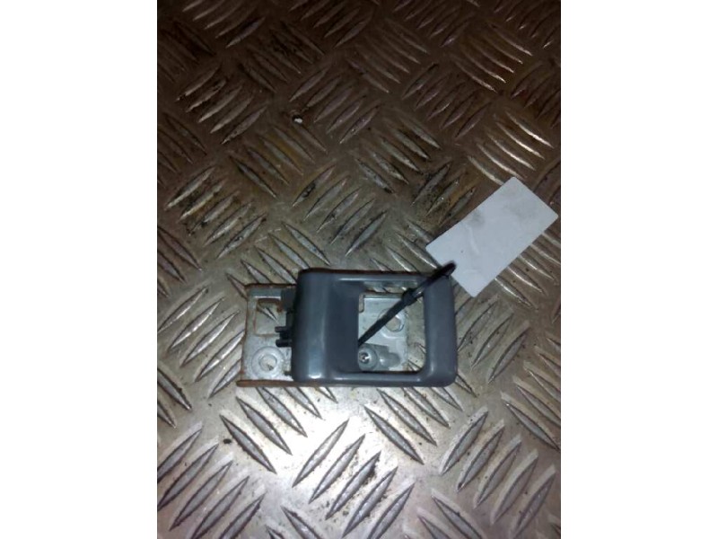 Recambio de maneta interior delantera izquierda para nissan cabstar e cabina simple cabina individual referencia OEM IAM   