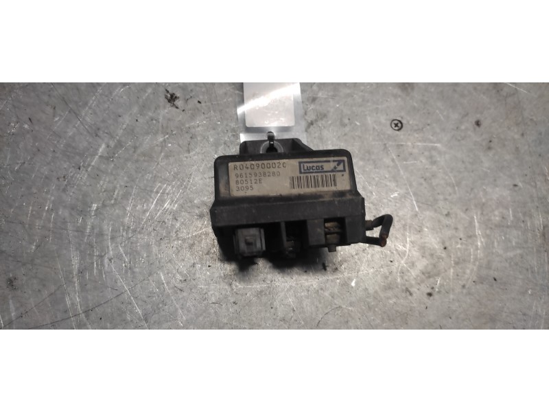 Recambio de caja precalentamiento para peugeot partner (s1) 2.0 hdi cat referencia OEM IAM 9615938280 LUCAS 