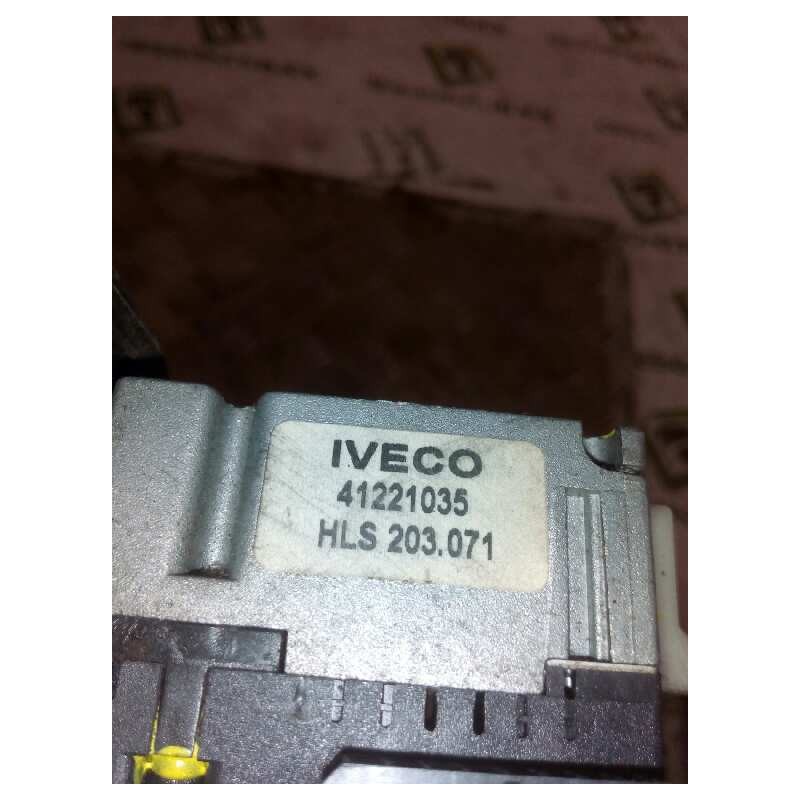 Recambio de mando intermitentes para iveco stralis (as) fsa t / fp lt 4x2 gran espacio referencia OEM IAM 41221035  