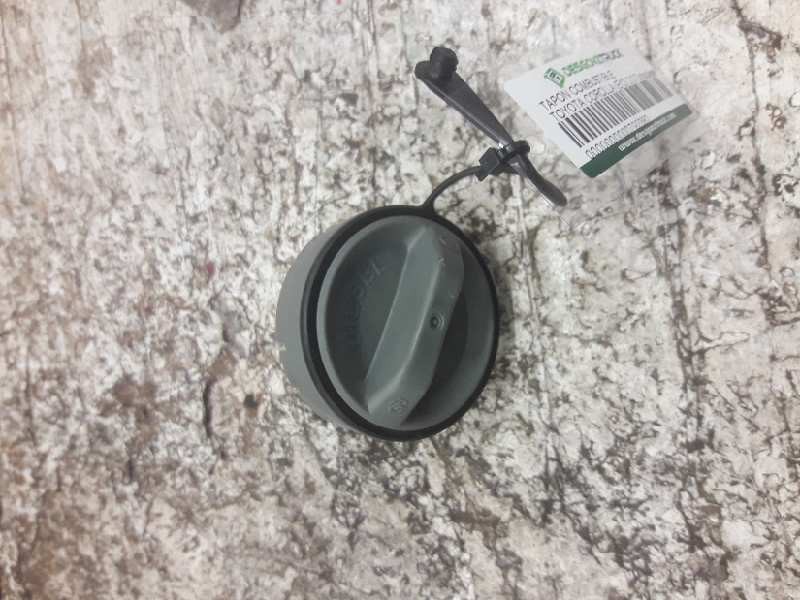 Recambio de tapon combustible para toyota corolla (e12) 2.0 turbodiesel cat referencia OEM IAM   