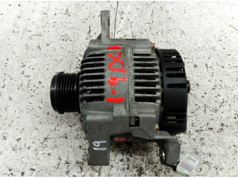 Recambio de alternador para renault megane ii berlina 5p dynamique referencia OEM IAM 7700431943 A13V1252 VALEO