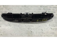 Recambio de rejilla delantera central para citroën saxo 1.5 diesel referencia OEM IAM 9636013080   2