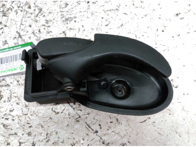 Recambio de maneta interior delantera derecha para ford focus berlina (cak) trend referencia OEM IAM   