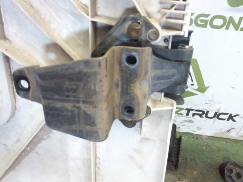 Recambio de calandra para man tg - a 18.xxx fki / bb (e3/e4) l referencia OEM IAM 8161110053  