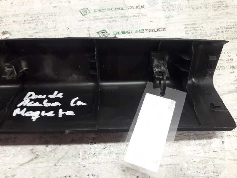 Recambio de molduras traseras para suzuki grand vitara jb (jt) 1.6 16v cat referencia OEM IAM   