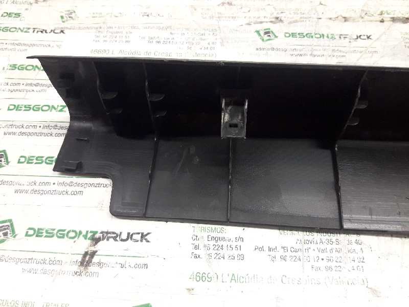 Recambio de molduras traseras para suzuki grand vitara jb (jt) 1.6 16v cat referencia OEM IAM   