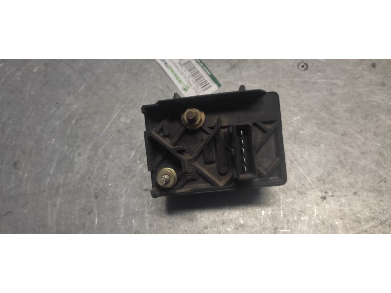 Recambio de caja precalentamiento para citroën zx 1.9 diesel referencia OEM IAM 73104902 VALEO 