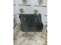 Recambio de guardabarros trasero izquierdo para renault premium route 2006 fas 4x2 larga distancia referencia OEM IAM DELANTERO 